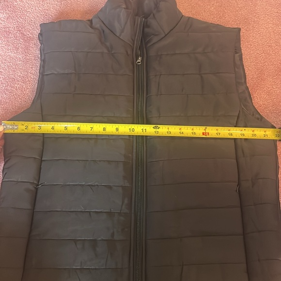 Black Vest Men’s Winter BRAND NEW - Picture 8 of 10